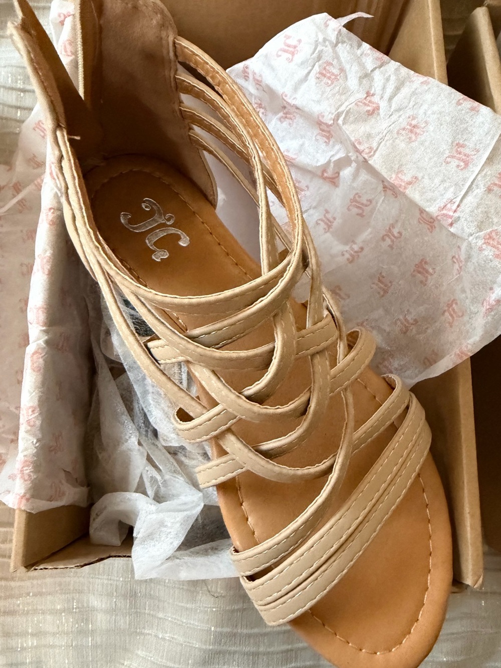 NIB Journee Collection - Hanni gladiator sandals. Size  6W.